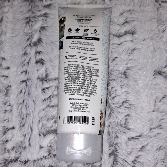 Bath & Body Works Dressed in White Body Cream New - Picture 2 of 2